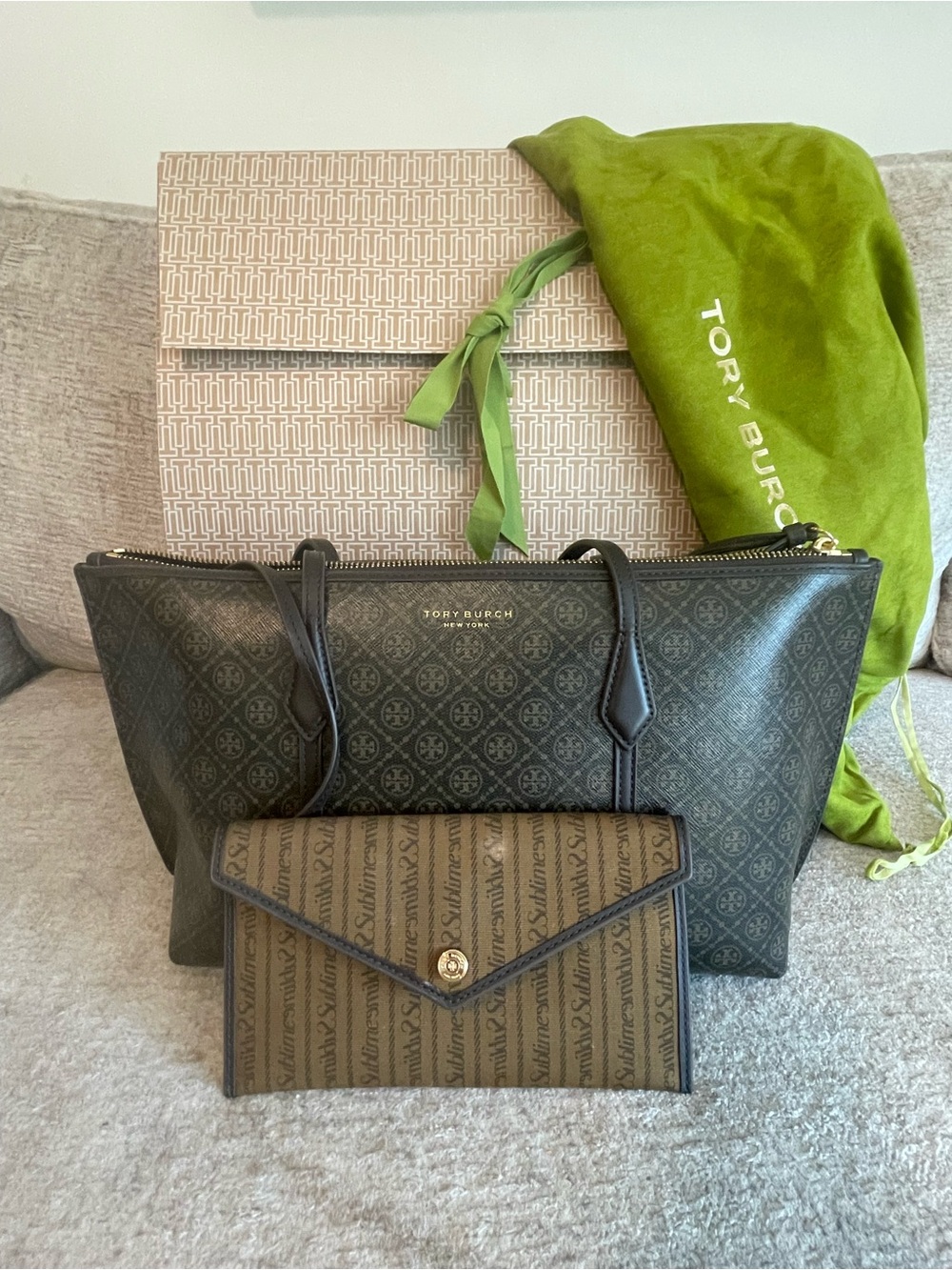 Limited Edition Tory Burch Small Perry Zip Tote - French Press